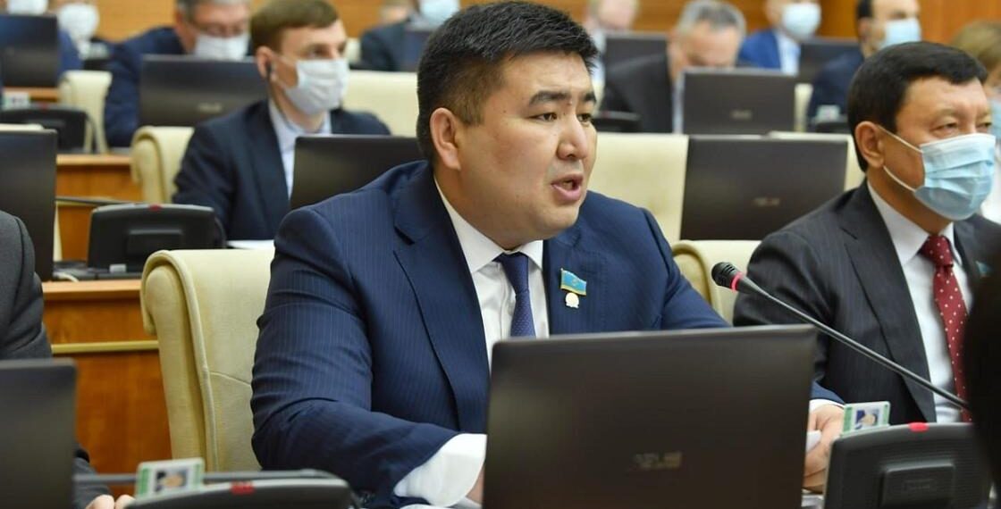 Полномочия депутата Мажилиса прекратил раньше срока