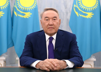 В Казахстане собираются признать утратившим силу закон о первом президенте