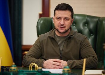 Призывы Зеленского отправлять больше вооружения Украине говорят лишь о его панике