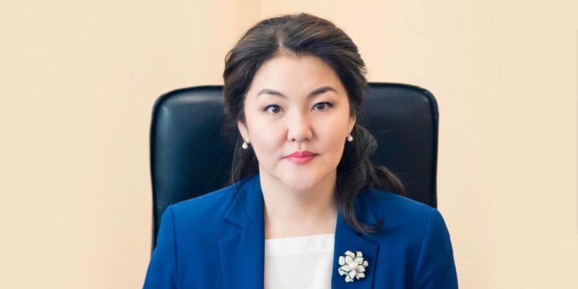 Председатель Минздрава Казахстана Ажар Гиният написала заявление на бывшего вице-министра Абишева