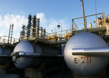 G7 и ЕС согласовали ценовой потолок на нефтепродукты России