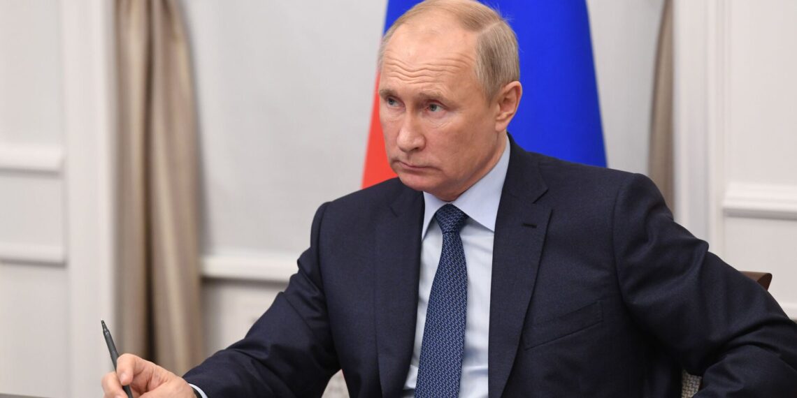 Затраты Запада на военную помощь Киеву достигли 150 млрд долларов — Владимир Путин