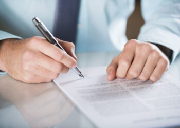 Парламент Казахстана одобрил закон об органах военной полиции