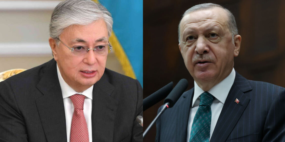 Токаев отправил телеграмму с соболезнованиями президенту Турции