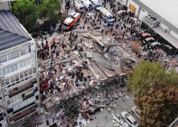 Количество погибших из-за землетрясения в Турции выросло до 38 тысяч человек