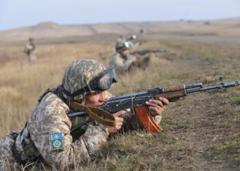 Президент Казахстана подписал указ о призыве в армию на 2023 год