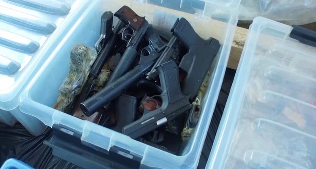 В Алматинской области нашли тайник с оружием