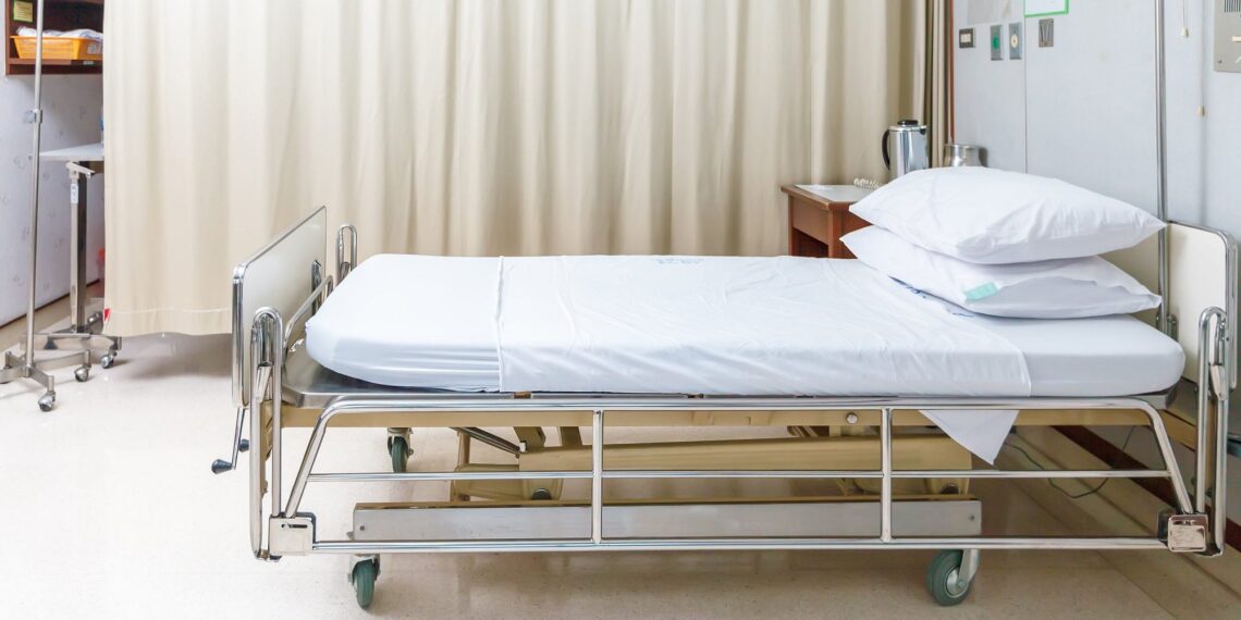 В медицинских организациях Алматы выявили нарушения на 1 млрд тенге