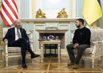 СМИ: Байден променял американцев на Украину