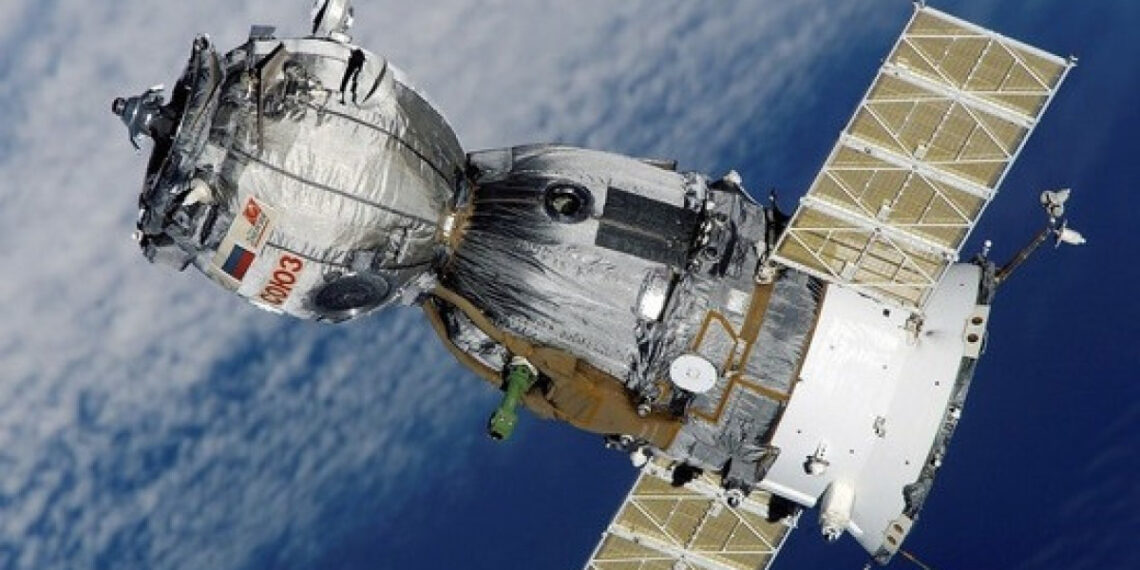 Казахстан получил от России несколько космических аппаратов