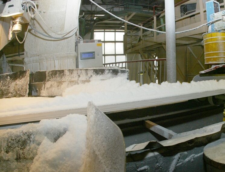 Сахарные заводы в Казахстане получили 18,3 млрд тенге