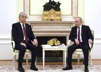 Президенты России и Казахстана провели телефонный разговор