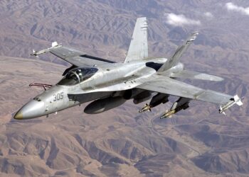 СМИ: Финляндия вряд ли сможет отправить Украине истребители F/A-18 Hornet