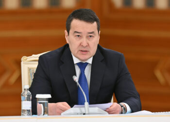 Премьер-министр Казахстана поручил акиму Алматы контролировать цены на рынках