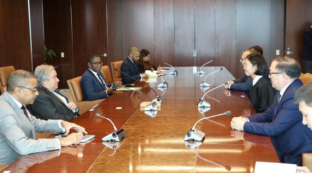 Министр экологии Казахстана встретилась с Генсеком ООН