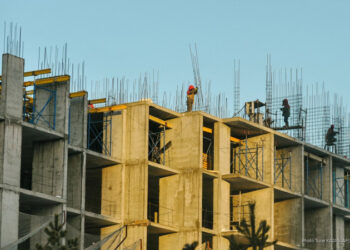 Строительство 76 объектов в Астане приостановлена в связи с нарушениями