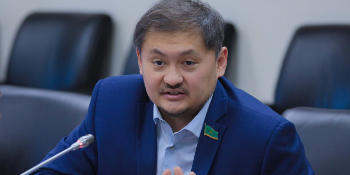 Саясат Нурбек переназначен министром науки и высшего образования РК