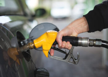 Почти 300 случаев незаконного вывоза ГСМ выявили в Казахстане