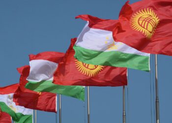 Кыргызстан и Таджикистан провели встречу насчет делимитации границ