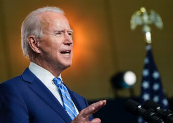 Байден поручил главе Нацразведки оценить ущерб от утечки секретных документов