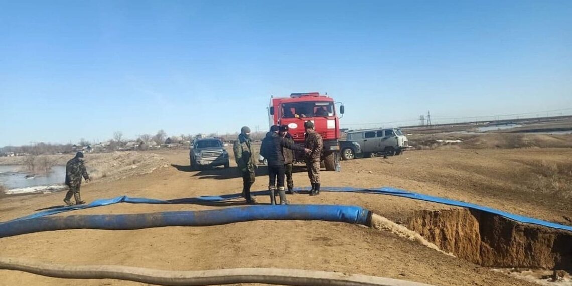 В Костанайской области река вышла из берегов