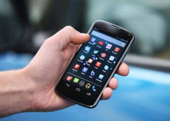 «Серые» телефоны в Казахстане будут блокироваться