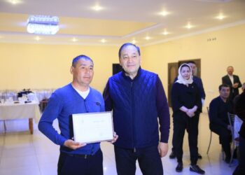 Одиннадцать семей, пострадавших из-за паводков, получили финансовую помощь