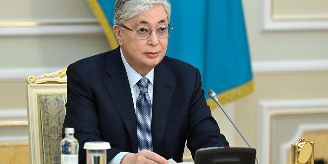 Президент Казахстана освободил заместителей председателя АНК от должностей