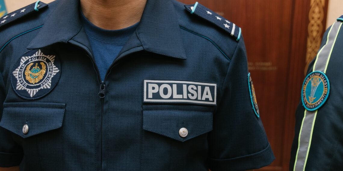 Группа граждан перекрыла проезжую часть в Жанаозене