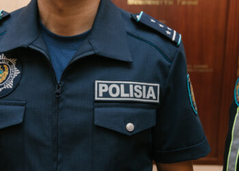 Группа граждан перекрыла проезжую часть в Жанаозене