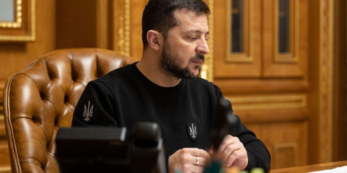 Президент Украины заявил о задержках поставок военной помощи Запада