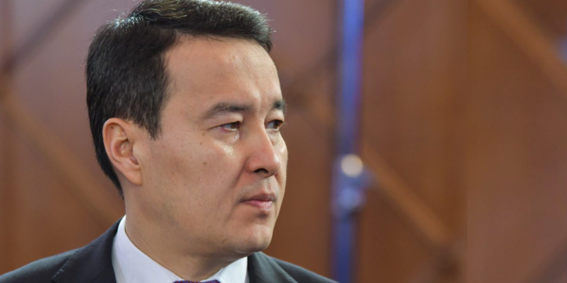 В ряде населенных пунктов Казахстана существуют проблемы с доступом к воде — Алихан Смаилов