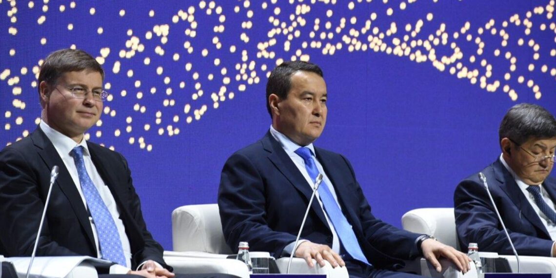 ЕС инвестировал в экономику Казахстана 12,5 млрд долларов