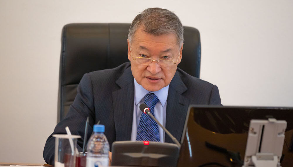 Глава ВКО поздравил казахстанцев с Днем Победы