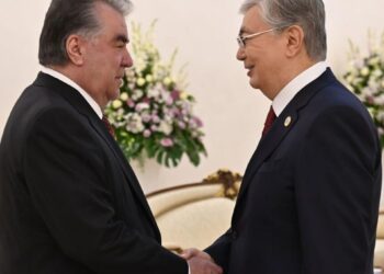Касым-Жомарт Токаев лично встретил президента Таджикистана в Астане