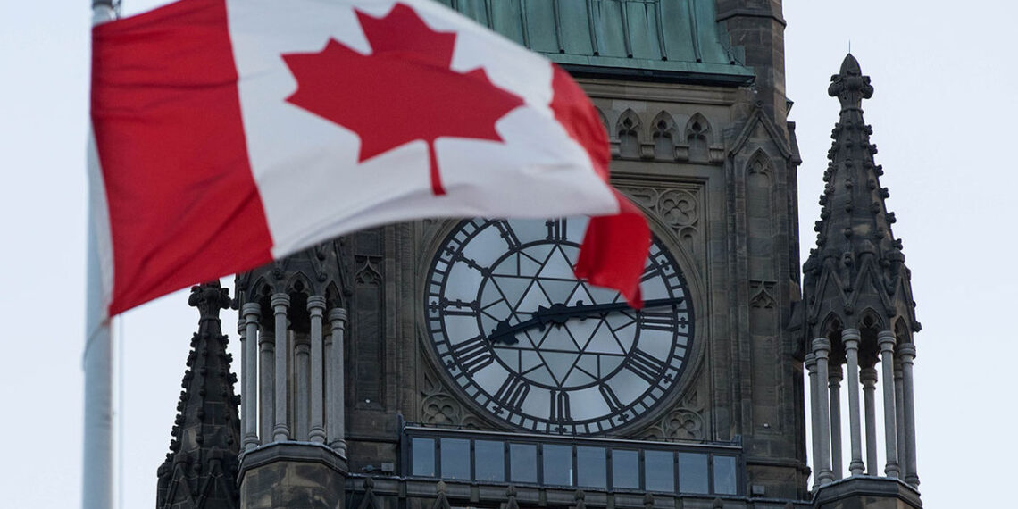 Канада выслала дипломата из Китая