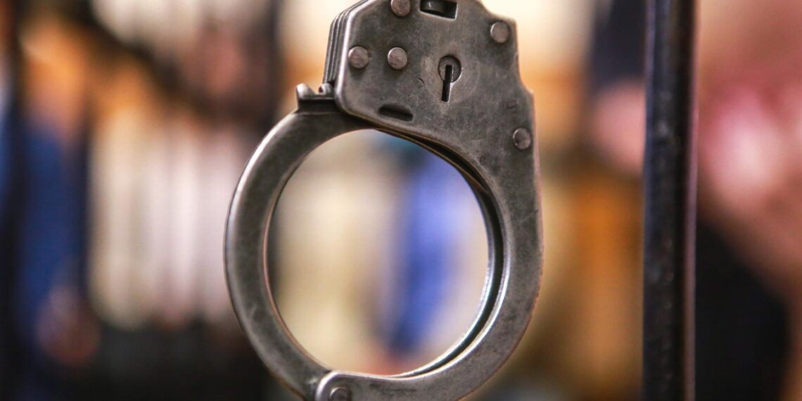 Гражданин Казахстана приговорен к 13 годам лишения свободы за поджог военкомата в Омске