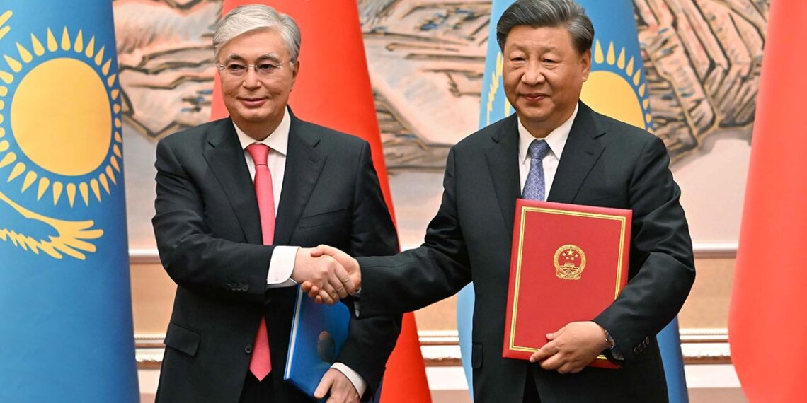 Казахстан и Китай подписали соглашения на сумму в 22 млрд долларов