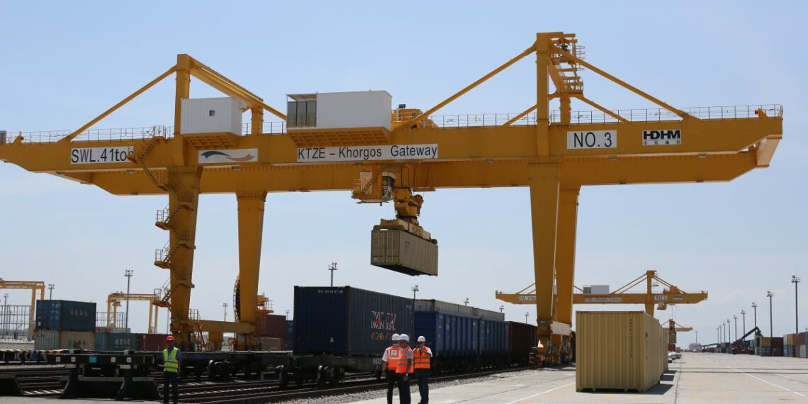В КНР запустили порт «Хоргос – Восточные ворота»