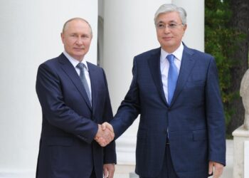 Владимир Путин поздравил Касым-Жомарт Токаева с юбилеем