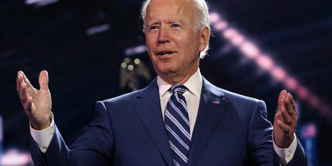 Лидер США отменил все будущие поездки из-за ситуации с госдолгом