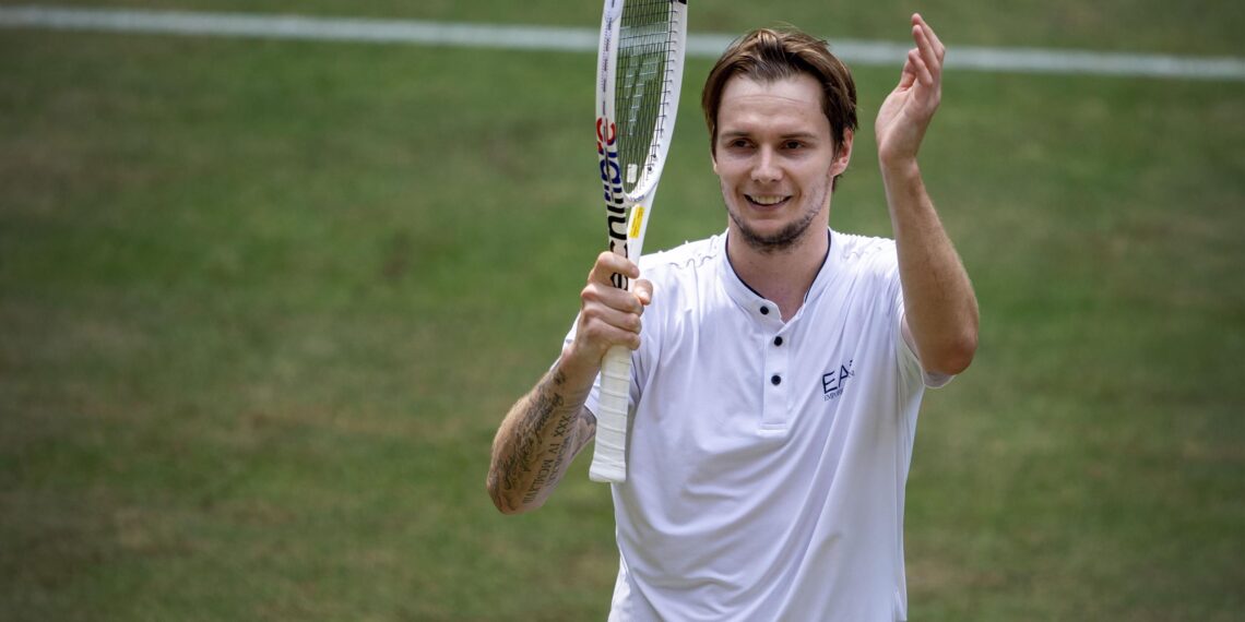 Александр Бублик вышел в финал турнира ATP 500 в Германии