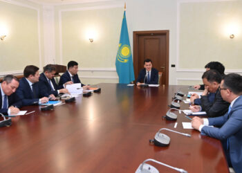 Государственный советник провел совещание по реализации инициатив Президента