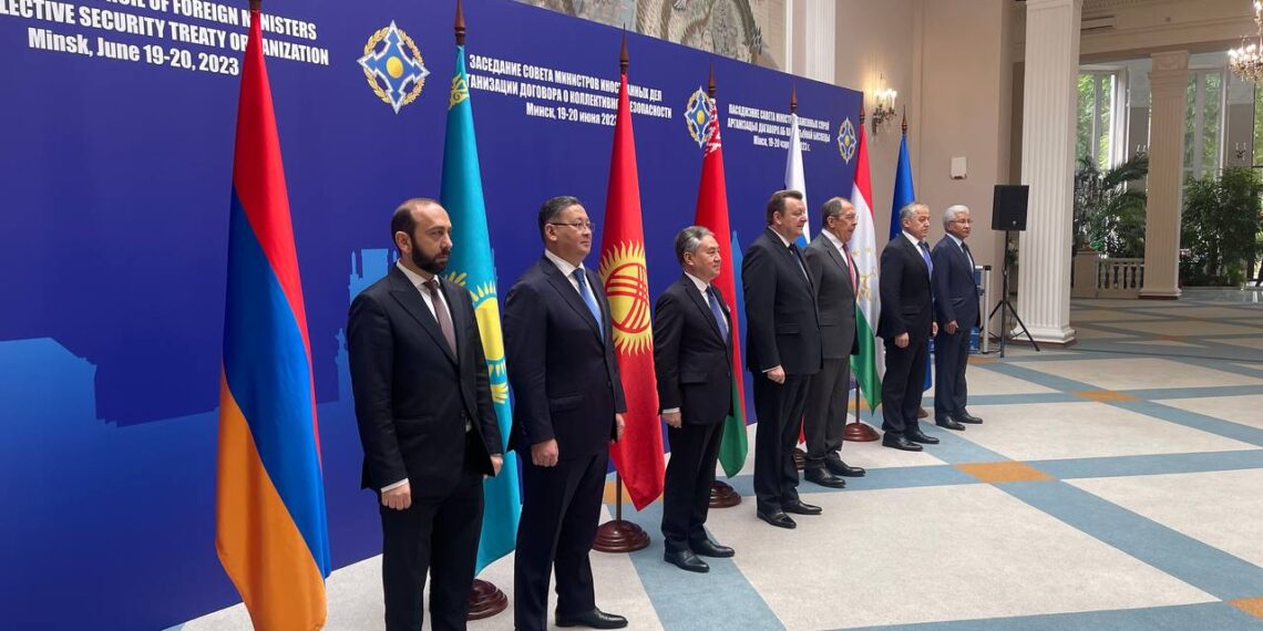 В ОДКБ заявили о недопустимости размещения оружия в космосе