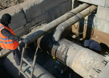 В Экибастузе более сотни человек реконструируют сети теплоснабжения