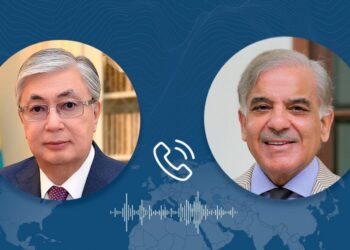 Токаев провел телефонный разговор с премьер-министром Пакистана