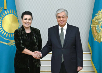 Токаев принял заслуженную артистку Казахстана Майру Мухамедкызы