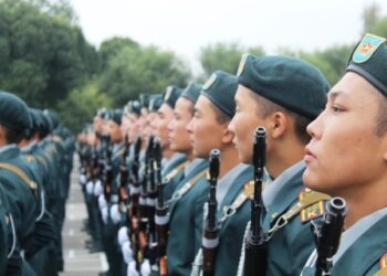 Минобороны продолжает прием документов в военные ВУЗы