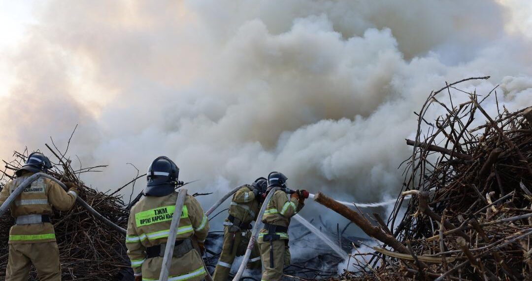 Жителей Астаны призвали не выходить на улицу