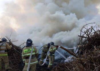 Жителей Астаны призвали не выходить на улицу